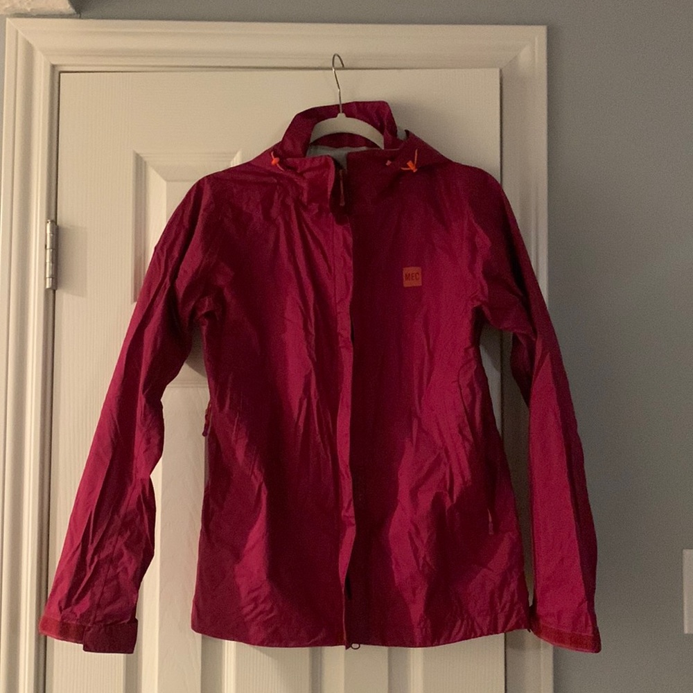 MEC Women’s Rain Coat